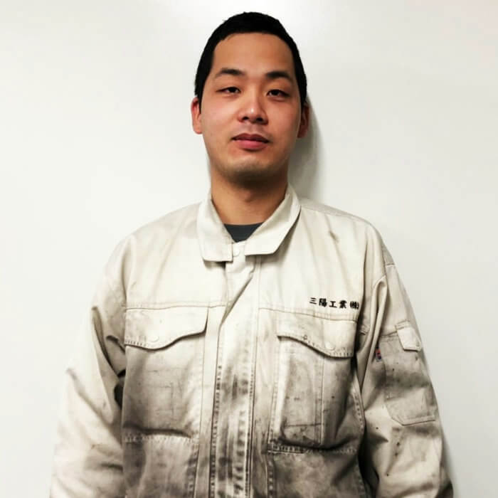 福岡県の小倉にある自動車製造工場で働く瀬戸弘樹さん